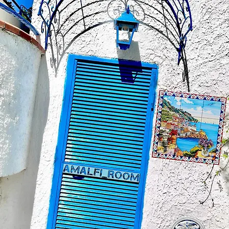 Amalfi ~ Camera Indipendente Con Bagno Interno Per Max 3/4 Persone Gasthof Palinuro